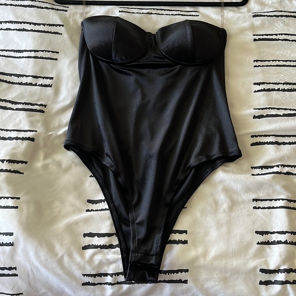 Black velvet strapless one piece bodysuit